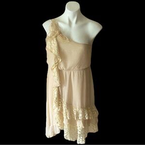 A’reve Women’s One-Shoulder Cream Boho Rustic Mini Dress with Lace Trim Size M